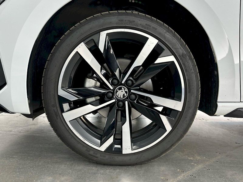 Škoda Scala (2025) DSG 1.5TSI 110kW Monte Carlo - fotka 33 z 33