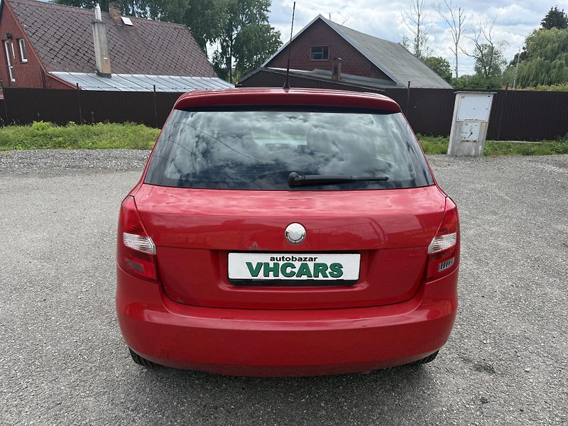 Škoda Fabia 1,2HTP Klimatizace - fotka 6 z 19