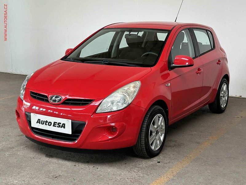 Hyundai i20 (2009) 1.2i, ČR, STK4/28 - fotka 3 z 16