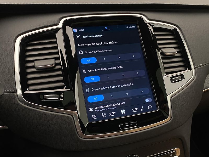 Volvo XC90 T8 AWD RECHARGE REZERVACE - fotka 50 z 74
