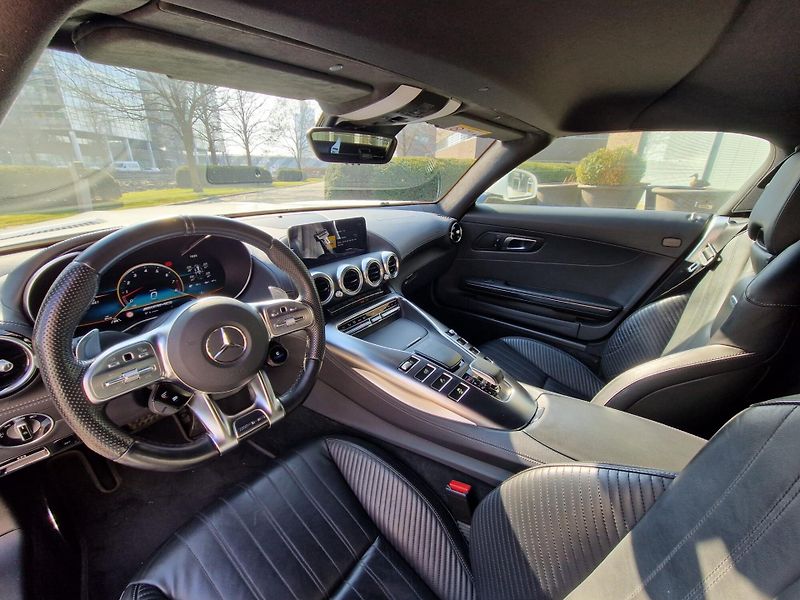 Mercedes-Benz AMG GT (2021) 4.0 /390kW - fotka 10 z 31