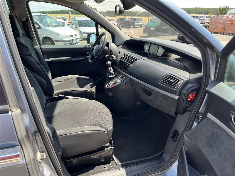 Citroën C8 2,0 HDi 8.MÍST 2xKOLA STK 7/28 - fotka 10 z 31