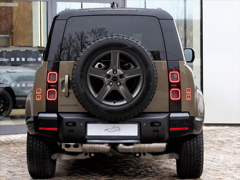 Land Rover Defender (2026) 110 D250 X-DYNAMIC SE - fotka 3 z 24