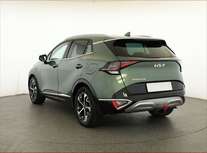 Kia Sportage (2022) 1.6 T-GDI - fotka 4 z 21