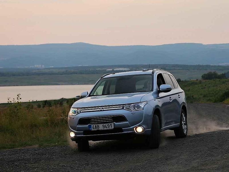 Mitsubishi Outlander PHEV.