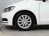 Volkswagen Touran (2021) 1.5 TSI - náhled 13