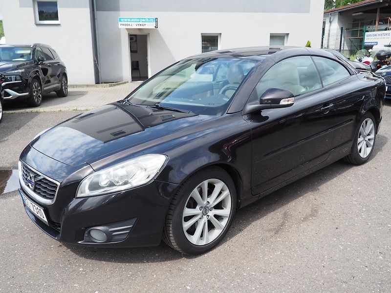 Volvo C70 (2011) 2.0D 110 kW Cabrio - fotka 29 z 30