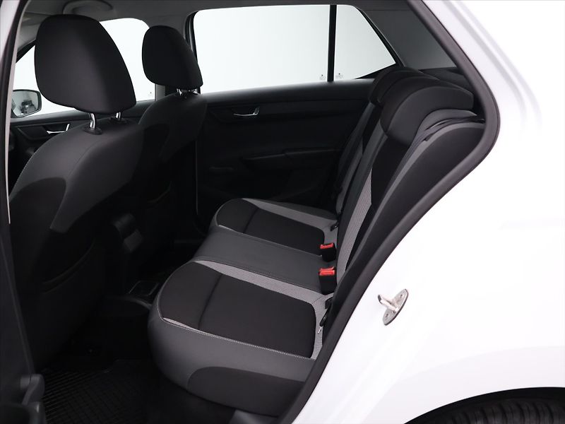 Škoda Fabia 1,2 TSI 66kW CZ 2.Maj Tažné - fotka 14 z 27