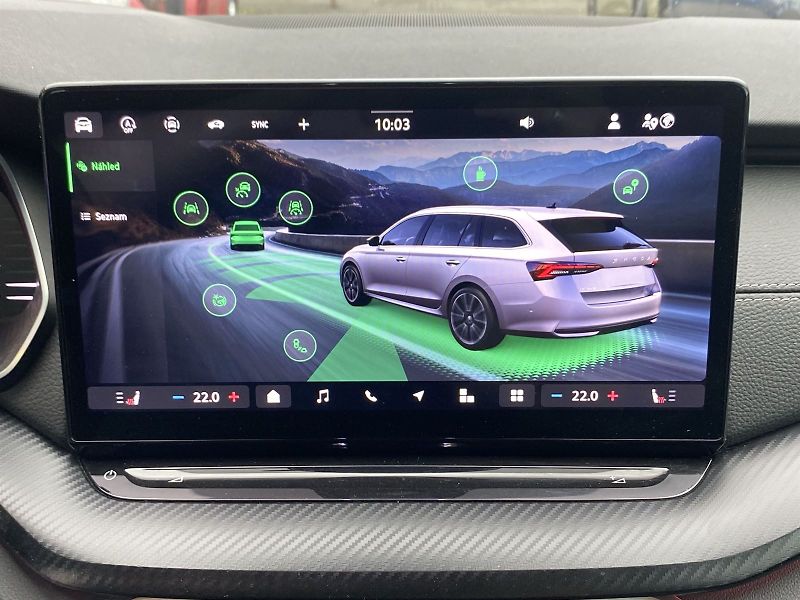 Škoda Octavia (2025) Combi 1.5 TSI SportLine - fotka 17 z 39