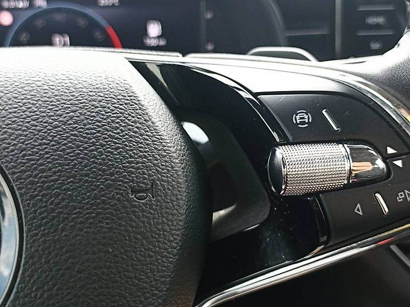 Škoda Kamiq (2023) 1.0 TSI 81kW DSG LED - fotka 13 z 31