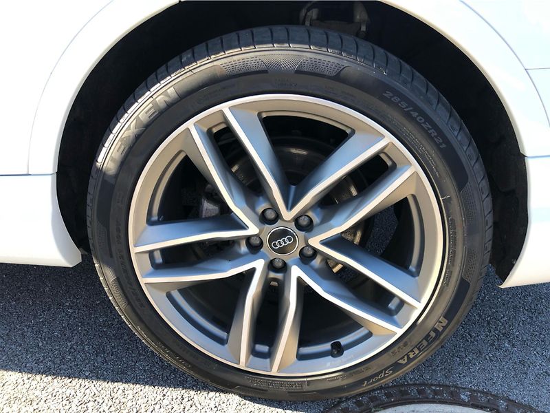 Audi Q7 3.0TDi S-LINE - fotka 14 z 30