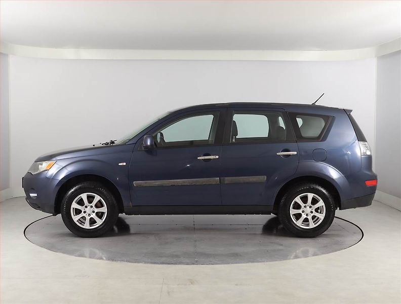 Mitsubishi Outlander (2009) 2.4 MIVEC, po STK, jezdí dobře - fotka 3 z 16