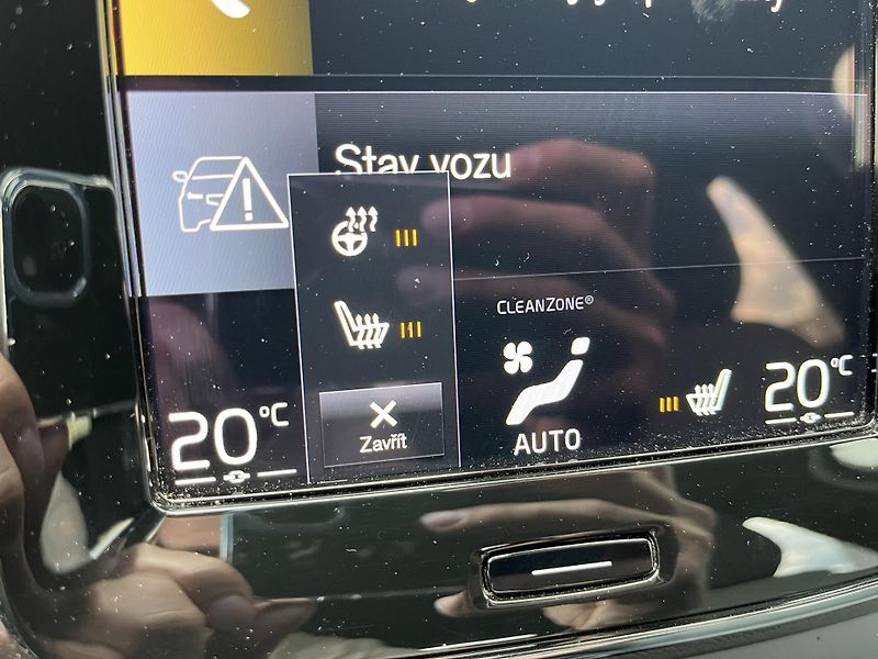 Volvo XC40 FWD T2 Core - fotka 32 z 44