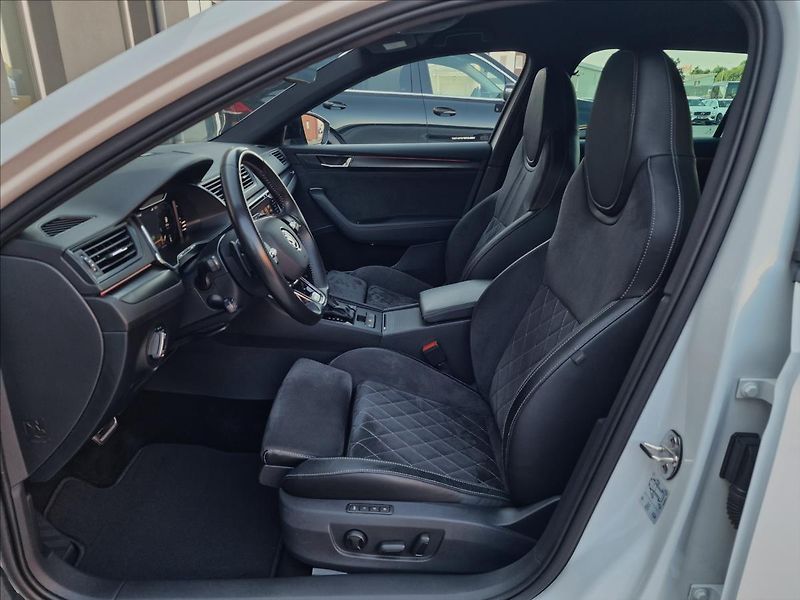 Škoda Superb 2.0TDI 147kW 4x4 DSG Sportline - fotka 19 z 50