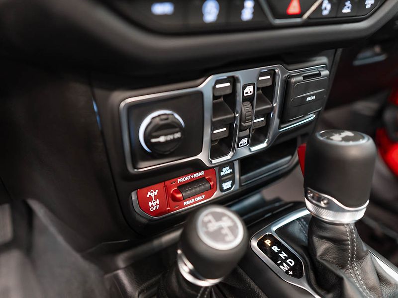 Jeep Wrangler (2026) 3.6 V6 Rubicon X, Naviják - fotka 25 z 37