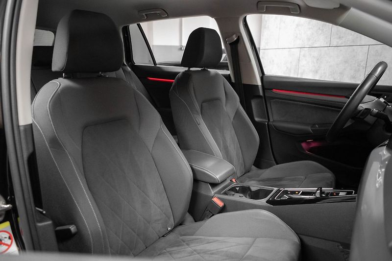 Volkswagen Golf 1.5 TSI STYLE*2xPNEU*DPH*ČR 1M - fotka 13 z 35