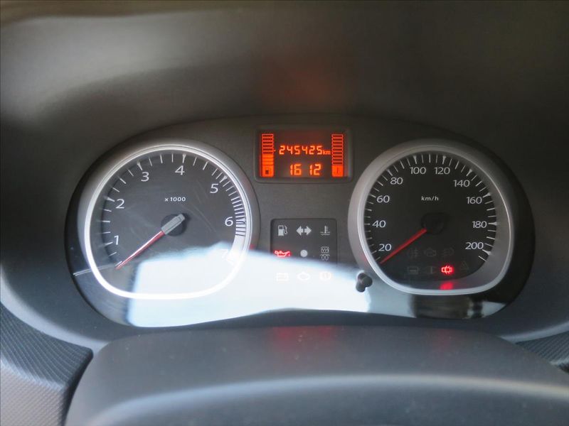 Dacia Duster 1,5  dCi - fotka 9 z 14