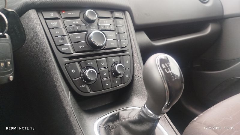Opel Meriva (2013) 1.4 16v  ++ TOP STAV ++ - fotka 13 z 37