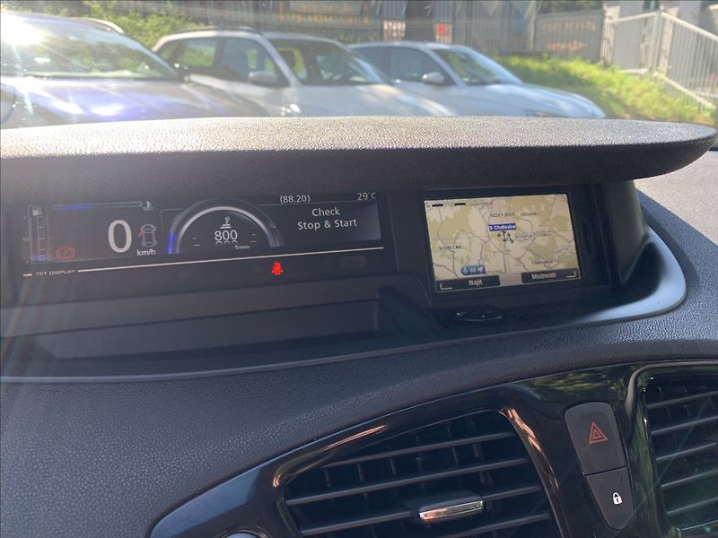 Renault Grand Scénic 1,6 DCi  Megane Scenic - fotka 14 z 21