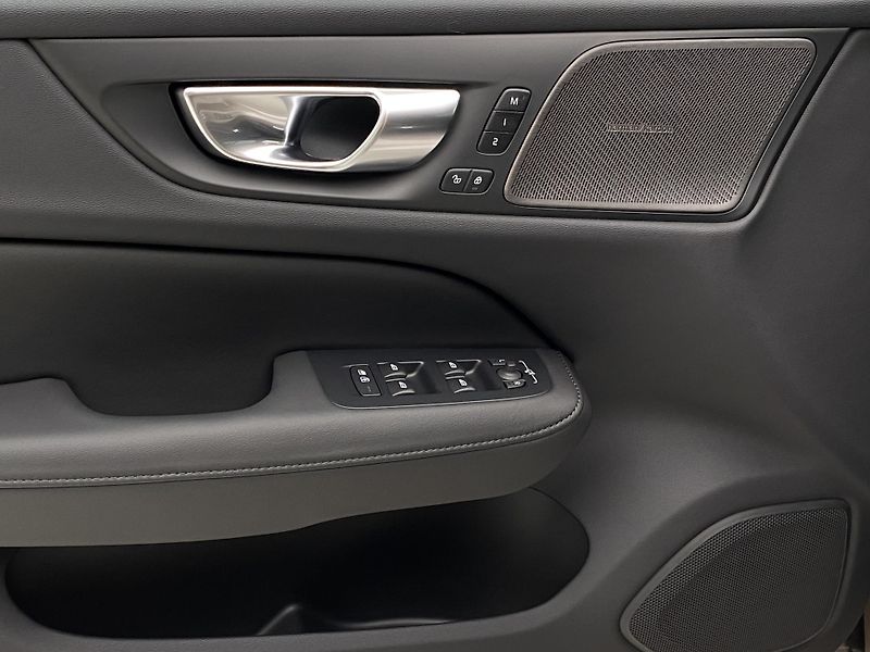 Volvo V60 (2026) B4 AUT DARK PLUS - fotka 25 z 61