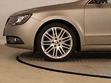 Škoda Superb (2014) Elegance 2.0 TDI, Navi, Xenony - náhled 15
