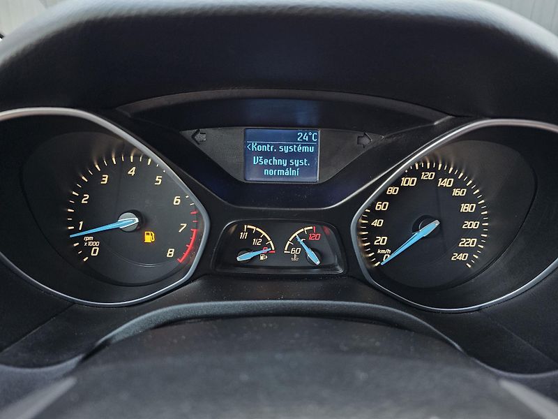 Ford Focus 1.0 92kW,VÝHŘEV,2xKOLA,SERVIS - fotka 23 z 64
