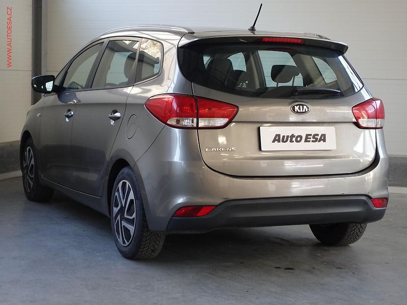 Kia Carens (2014) 1.6GDi, 1.maj,ČR, AC, tempo - fotka 6 z 23