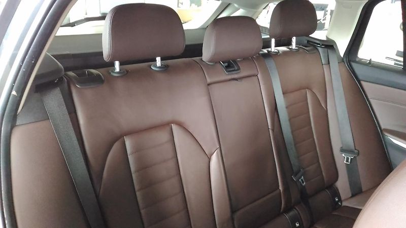 BMW Řada 3 (2020) 320D,XDRIVE,FULL,LED,TAŽNÝ,TOP - fotka 17 z 42