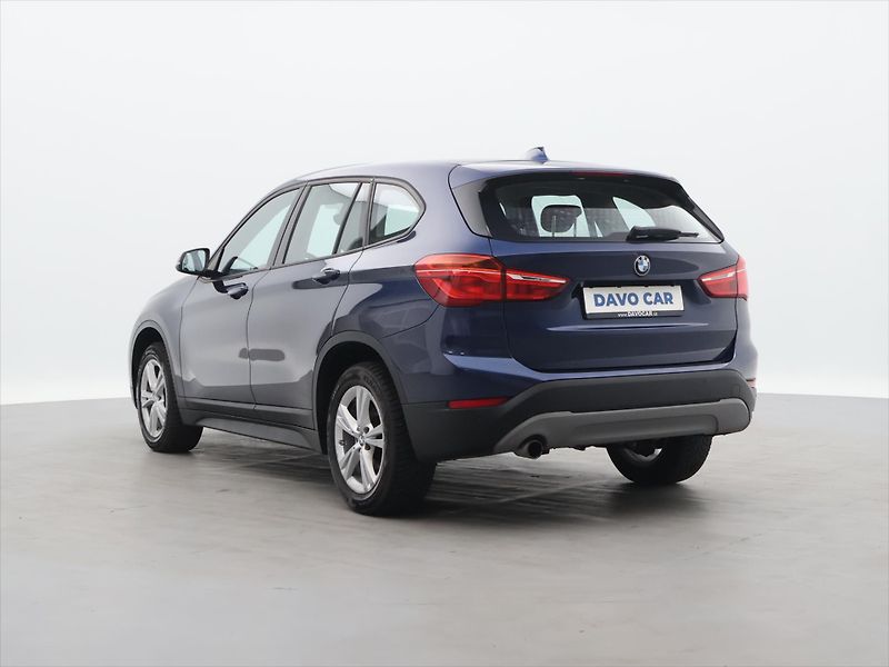 BMW X1 1,5 18i sDrive Advantage - fotka 5 z 32