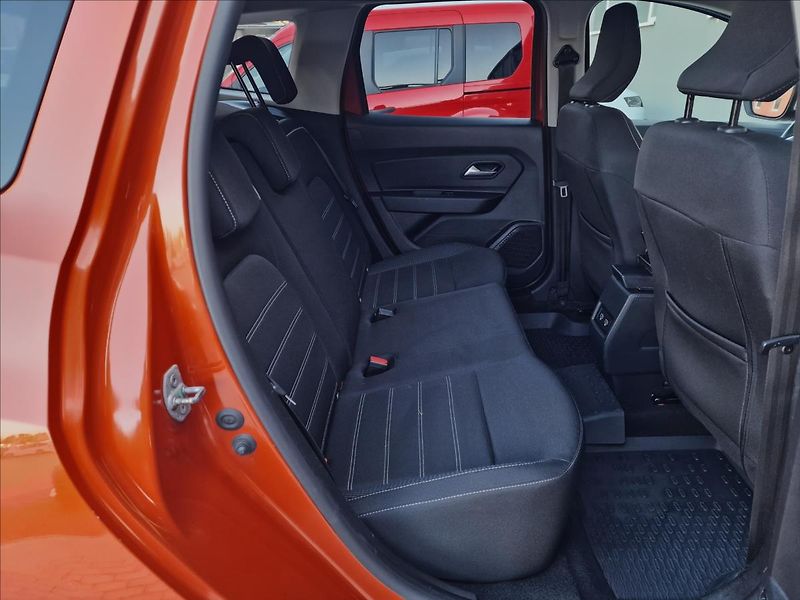 Dacia Duster 1.5dCi Prestige S&S,ČR,1.Maj. - fotka 15 z 48