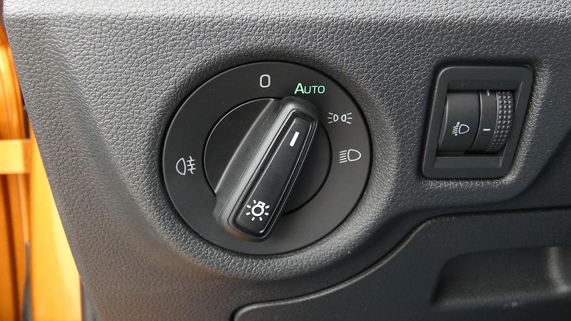 Škoda Kamiq 1.0 TSI Style DSG - fotka 10 z 22