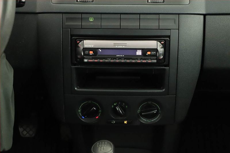 Škoda Fabia (2005) 1.4 16V, po STK, Klima - fotka 9 z 11