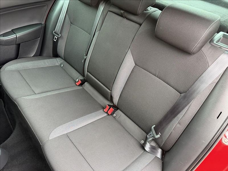 Škoda Rapid 1.6 TDI Spaceback Ambition - fotka 17 z 21