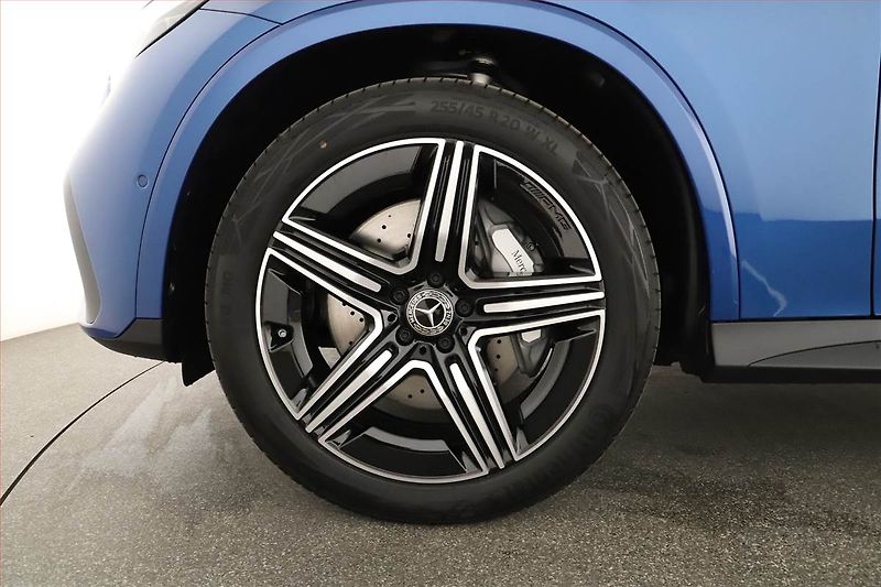 Mercedes-Benz GLC (2025) 220 d 4MATIC, AMG Line - fotka 27 z 29