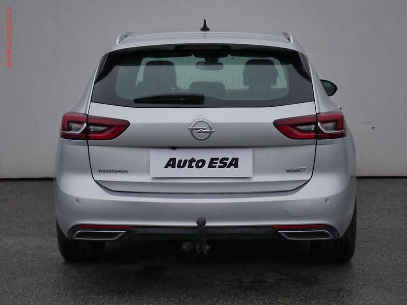Opel Insignia (2018) 2.0CDTi 4x4, 1.maj,ČR - fotka 5 z 22