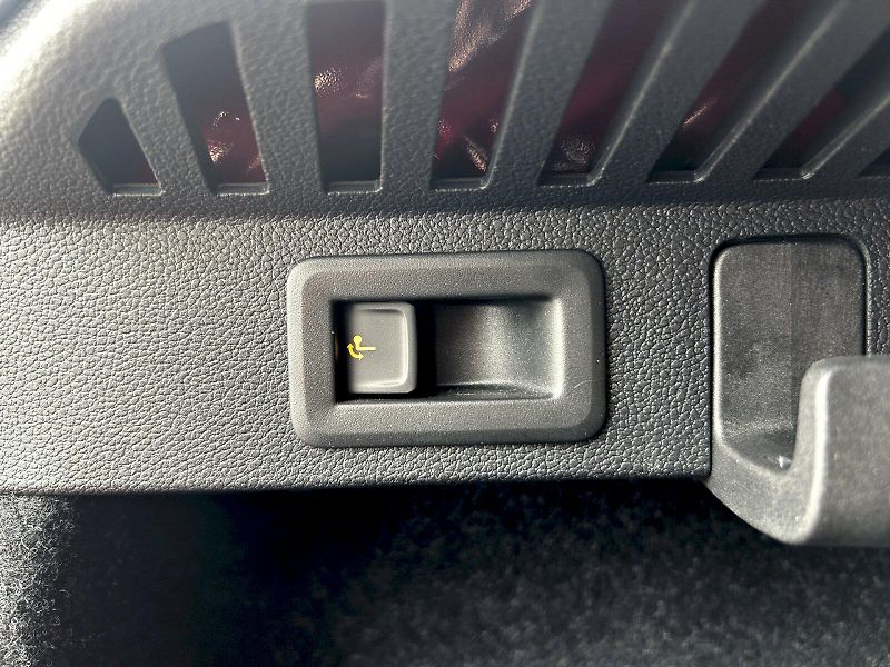 Škoda Kamiq (2024) 1.0 TSI 85kW DSG Top Selection - fotka 32 z 35