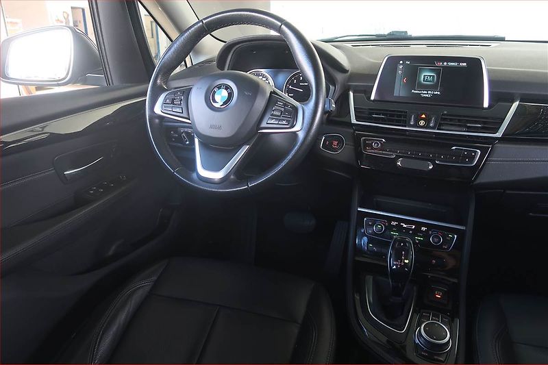BMW Řada 2 (2020) 218i Gran Tourer, Automat - fotka 7 z 23