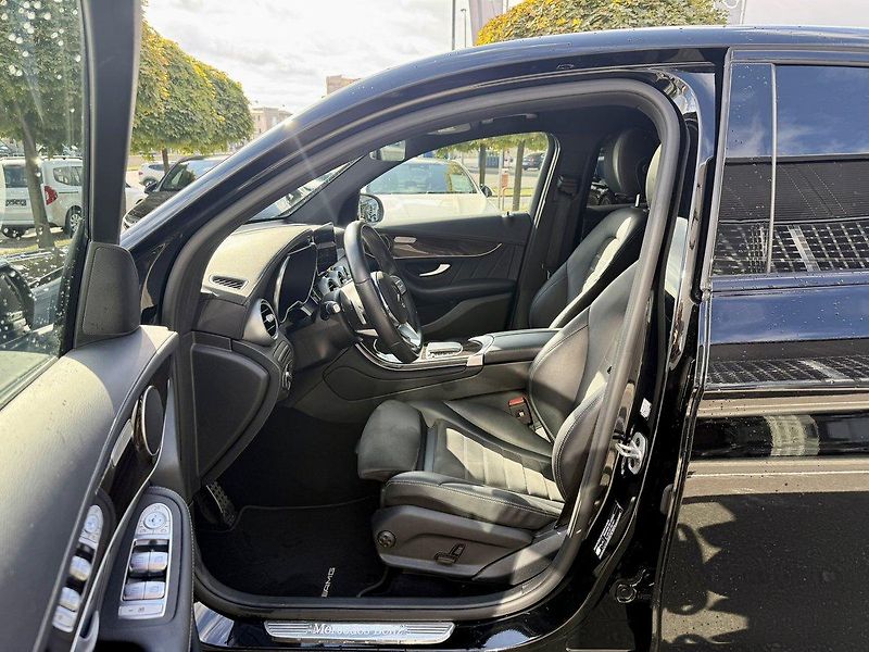 Mercedes-Benz GLC (2023) 200 d 4MATIC kupé - fotka 22 z 45