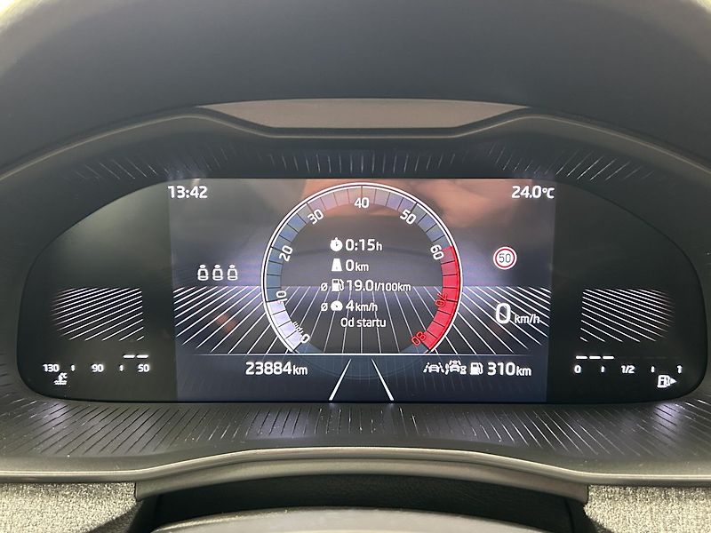 Škoda Scala 1.0 TSI Selection - fotka 7 z 28