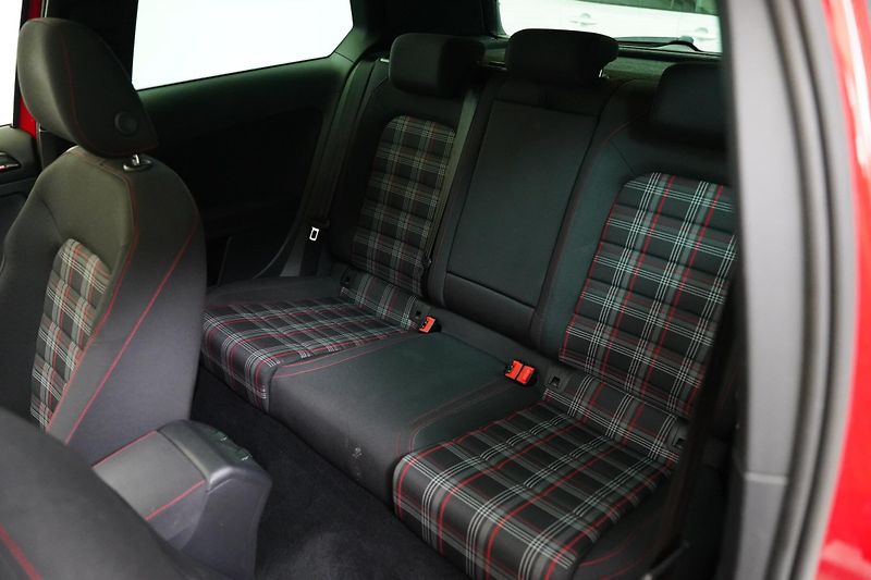 Volkswagen Golf - fotka 23 z 25