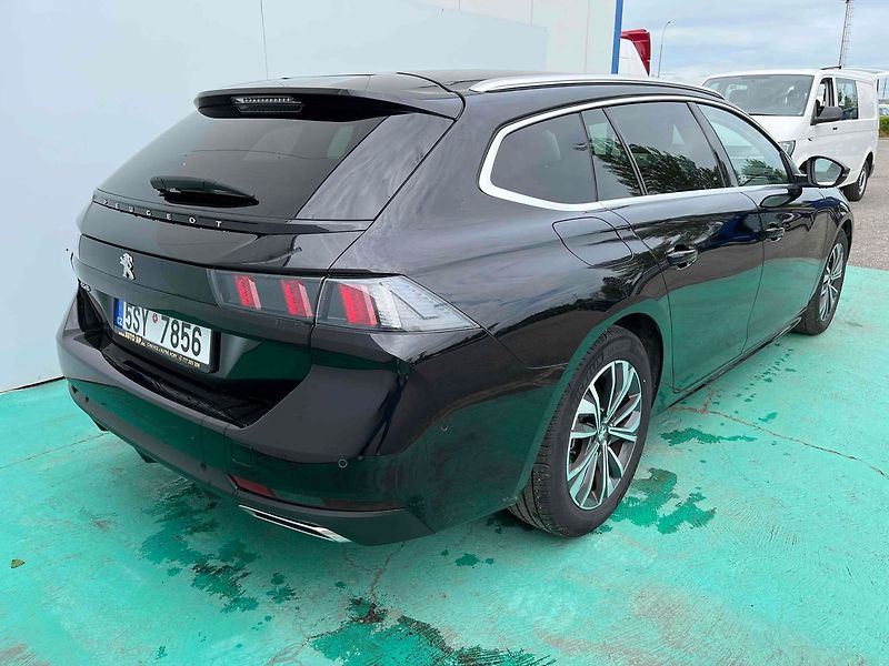 Peugeot 508 1.5 Blue-HDi, EAT8 Allure Pack - fotka 2 z 16