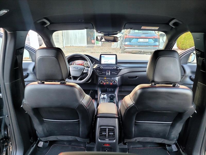 Ford Kuga 2,5 PHEV,165KW,ST-LINE,led,kůž - fotka 43 z 50