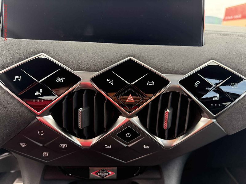 DS Automobiles DS3 Crossback (2023) 1.2 PT, 2.maj,ČR, AT - fotka 11 z 17