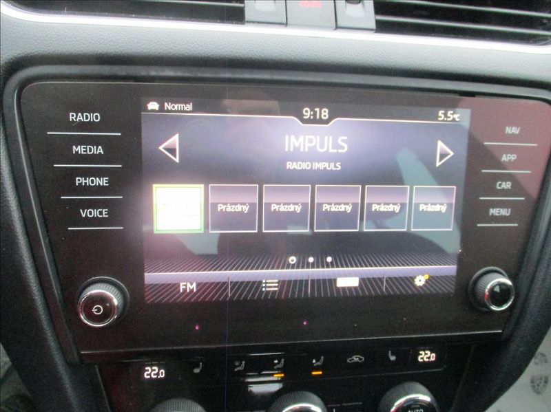 Škoda Octavia 2,0 TDI, Style,DSG,ZAMLUVENO, - fotka 21 z 47