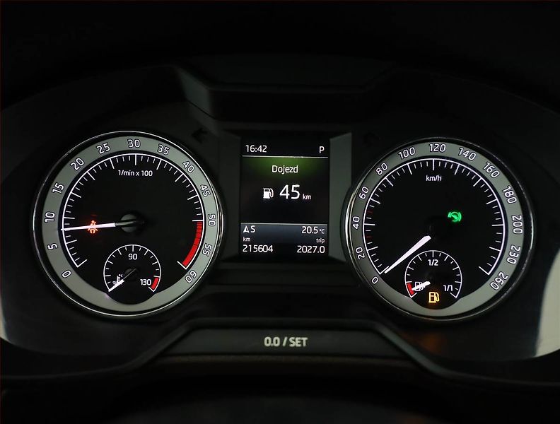 Škoda Octavia (2017) Laurin&Klement 2.0 TDI, 4X4 - fotka 9 z 20