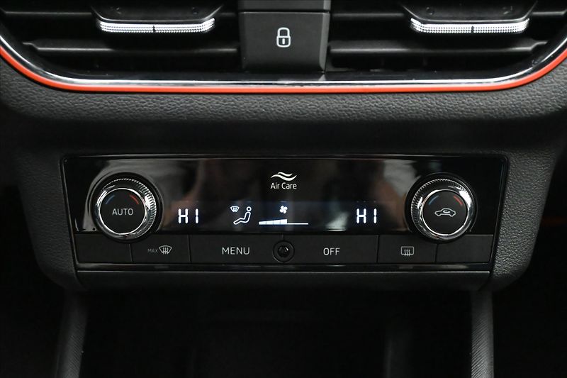 Škoda Kamiq 1,0 TSI 81 kW Sport Business Z - fotka 21 z 29