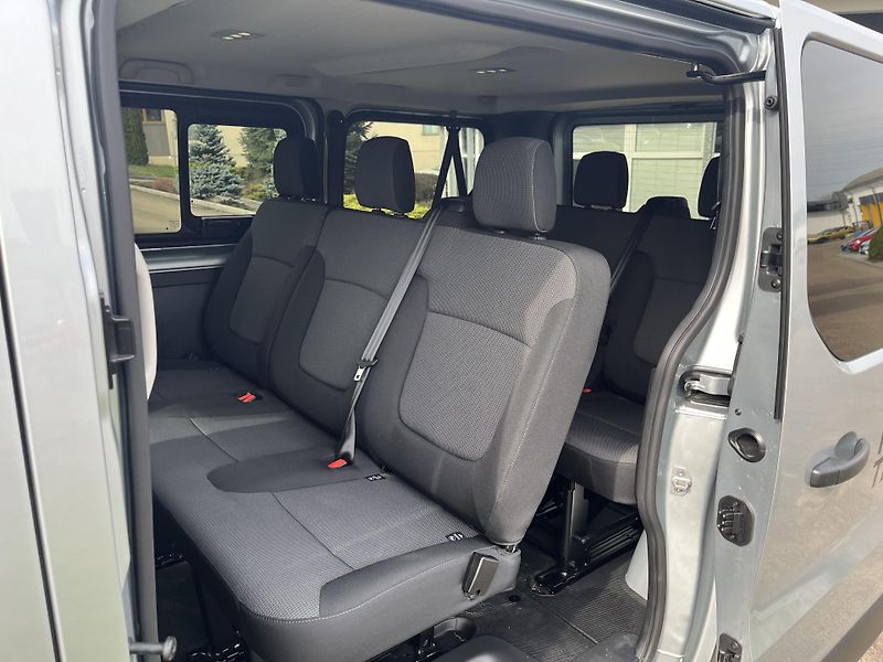 Renault Trafic (2025) L1 Equilibre Blue dCi 170 EAG9 - fotka 10 z 12