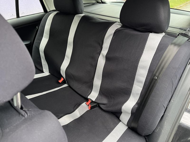 Škoda Fabia 1,4i 16V / AUTOMAT / combi  - fotka 16 z 34