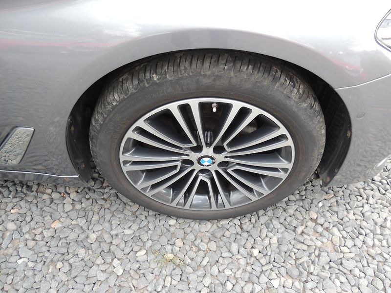 BMW Řada 5 (2017) 520D,Sportline.1.maj,Koup.ČR, - fotka 35 z 44