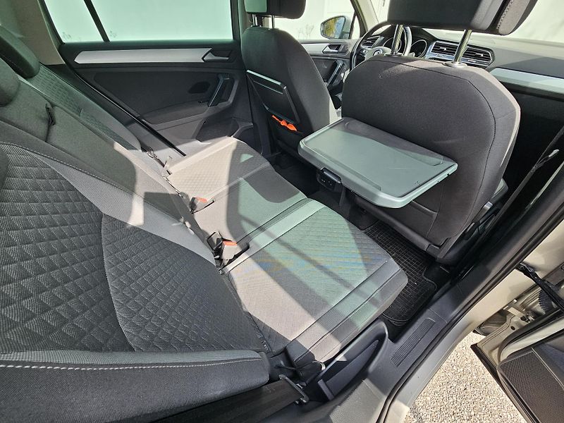 Volkswagen Tiguan (2020) 2.0TDI  - fotka 10 z 22
